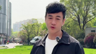 海报中，路飞、索隆、娜美、乌索普、山治五人组成的“草帽海贼团”亮相，预计首集剧情将会讲述五人的 你看了吗？